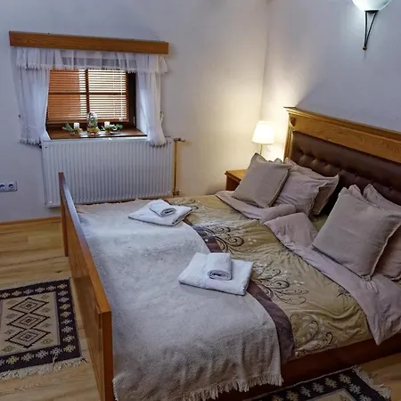The House Of The Miyaks 3* Rostusa